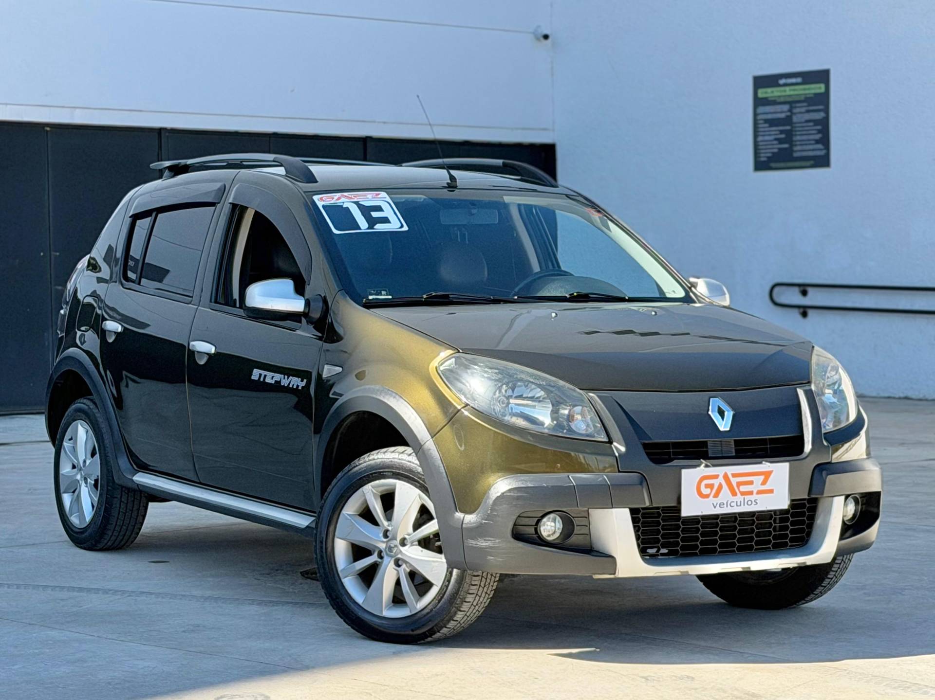 RENAULT SANDERO