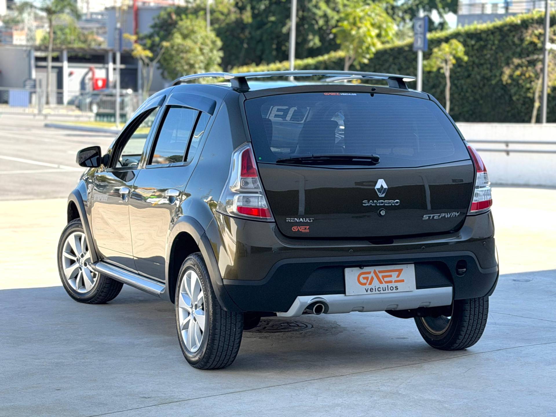 RENAULT SANDERO