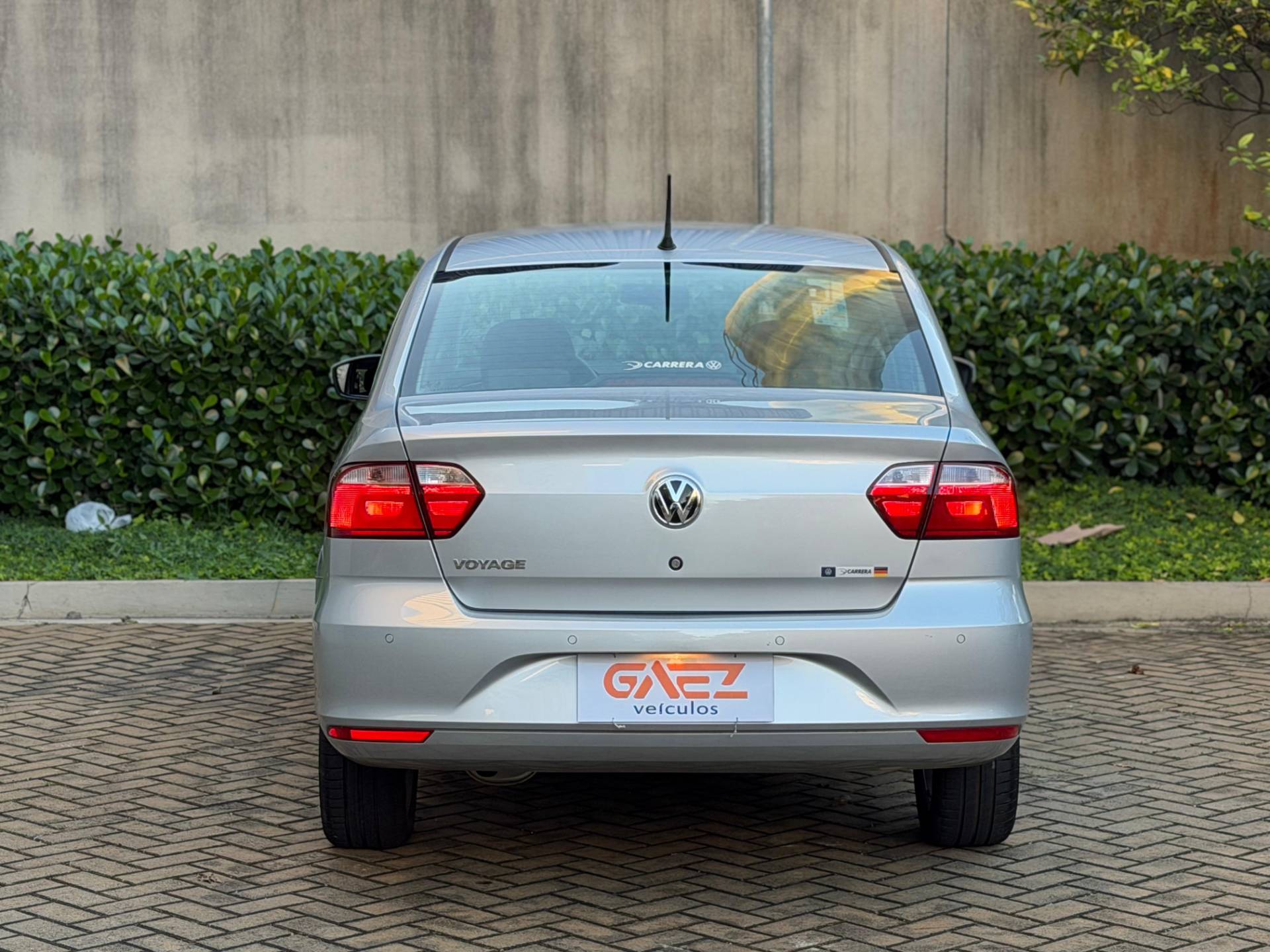 VOLKSWAGEN VOYAGE