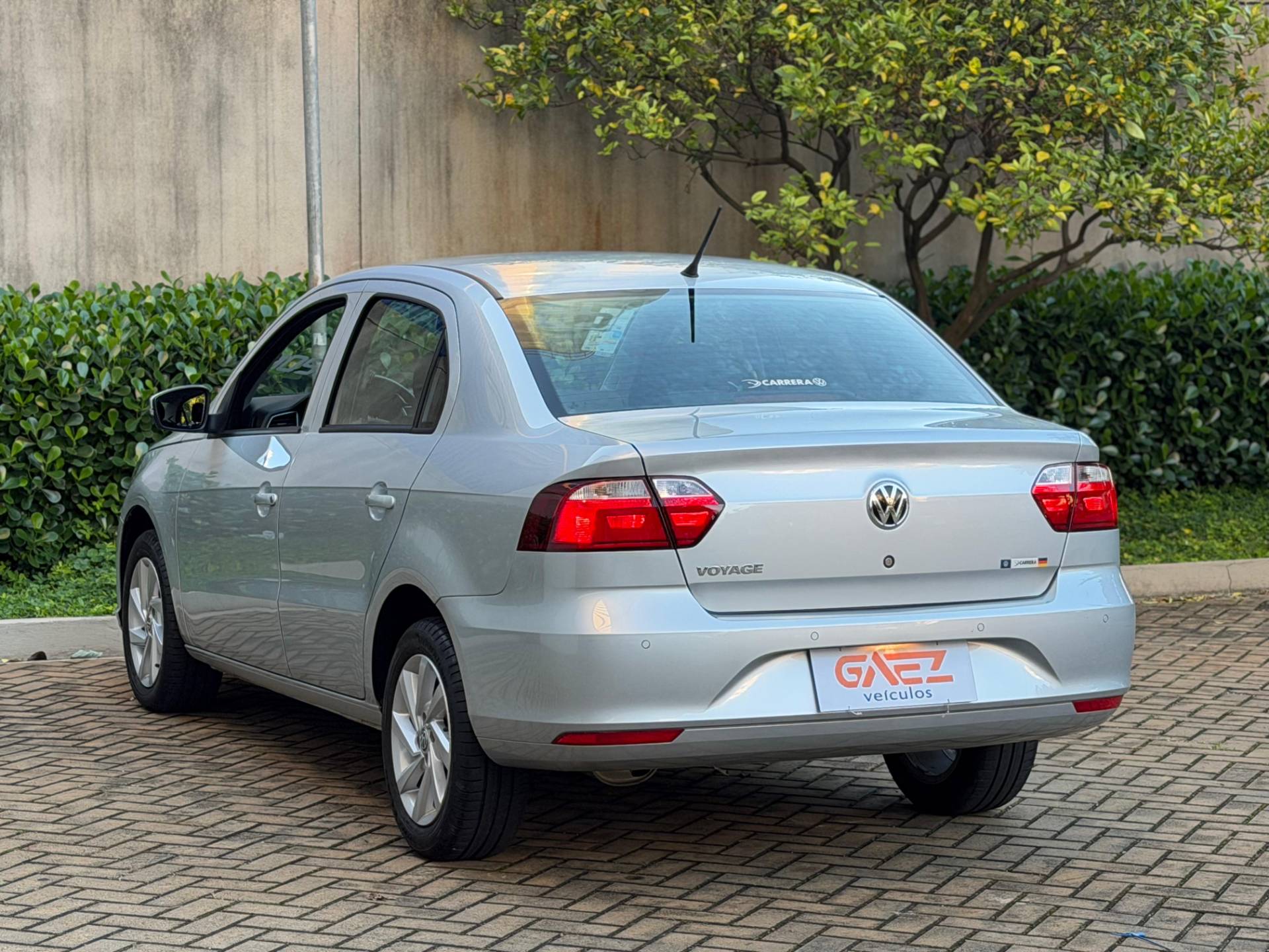 VOLKSWAGEN VOYAGE