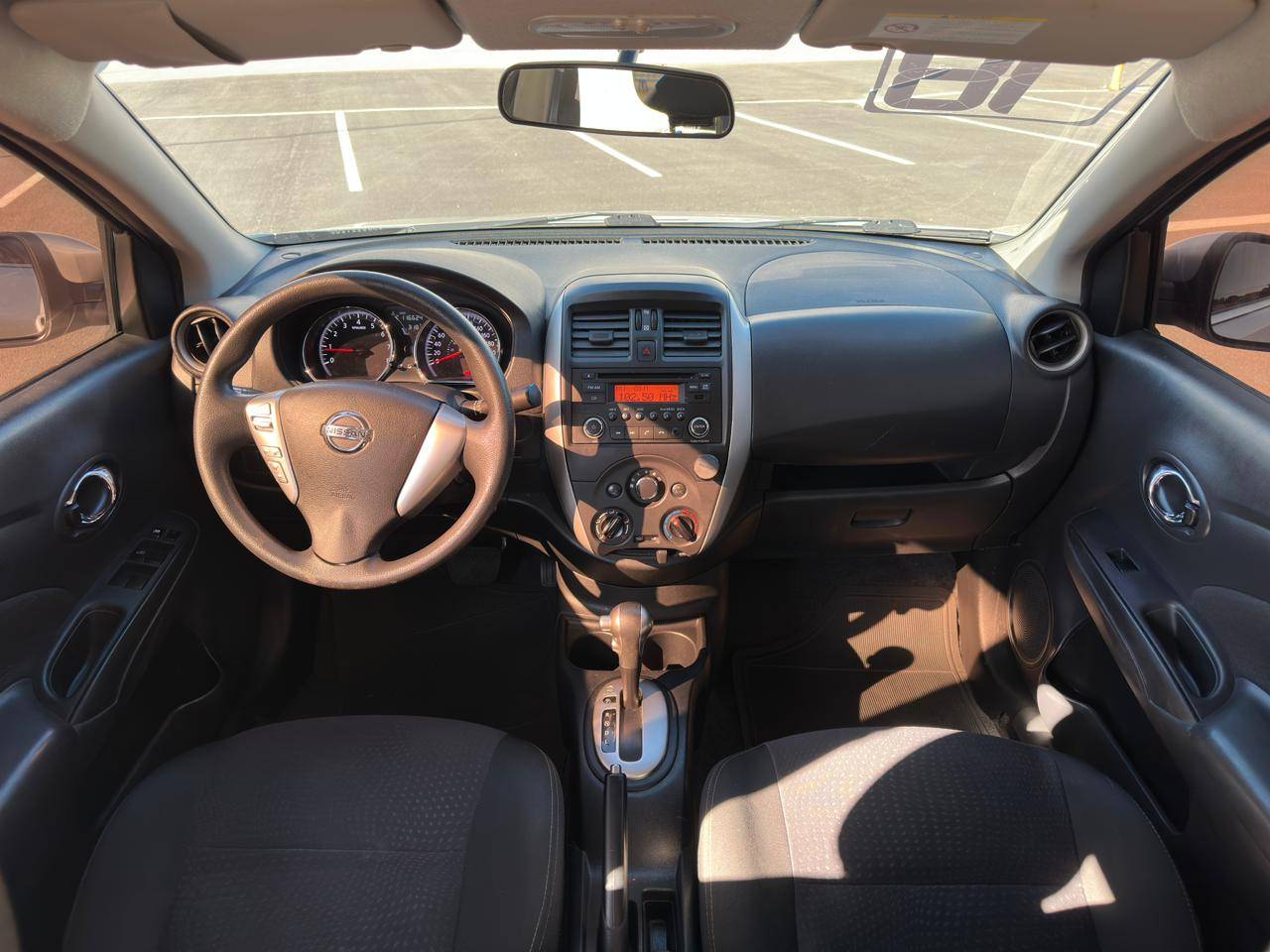 NISSAN VERSA