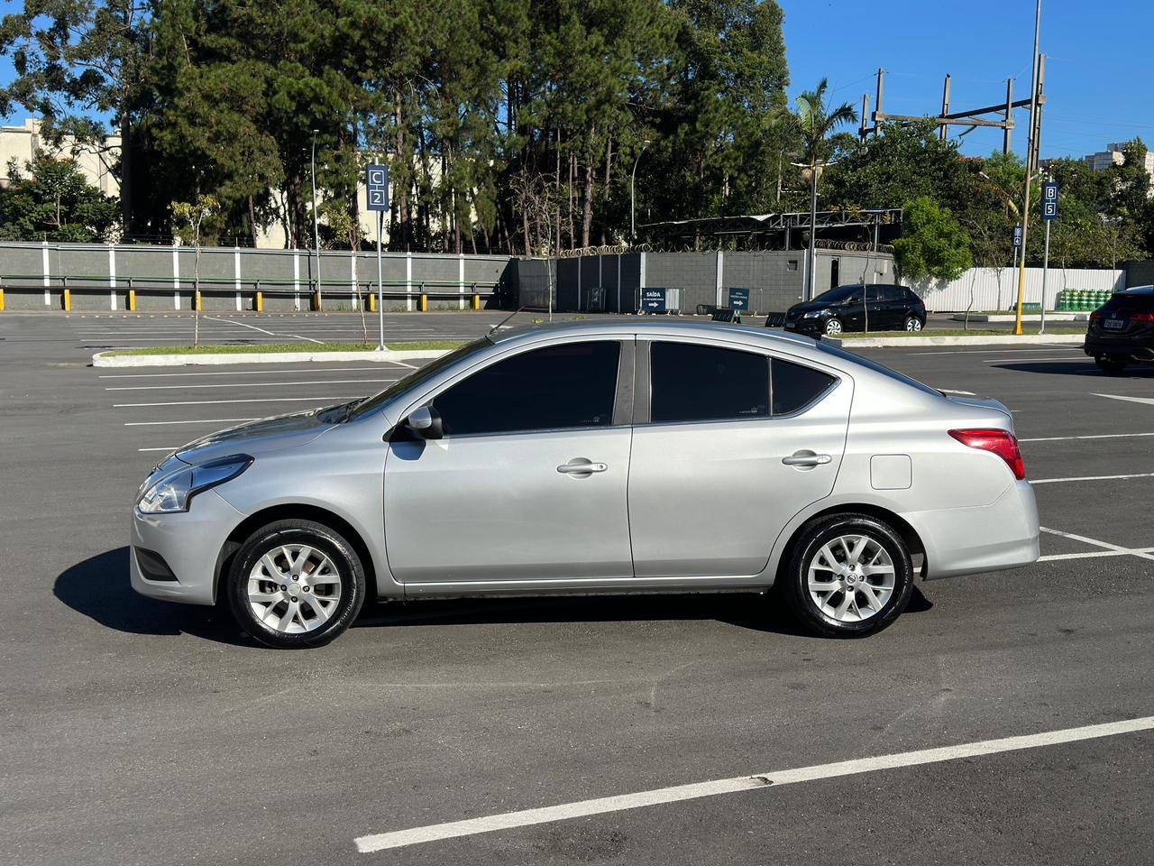 NISSAN VERSA