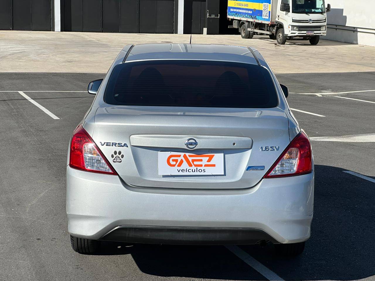 NISSAN VERSA