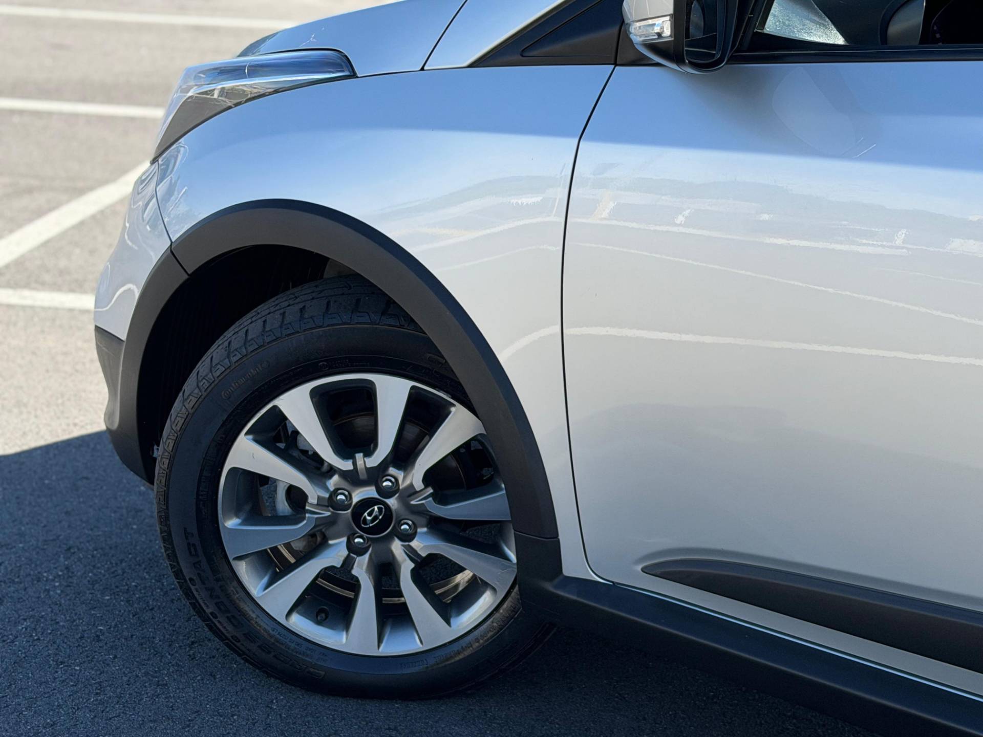 HYUNDAI HB20X