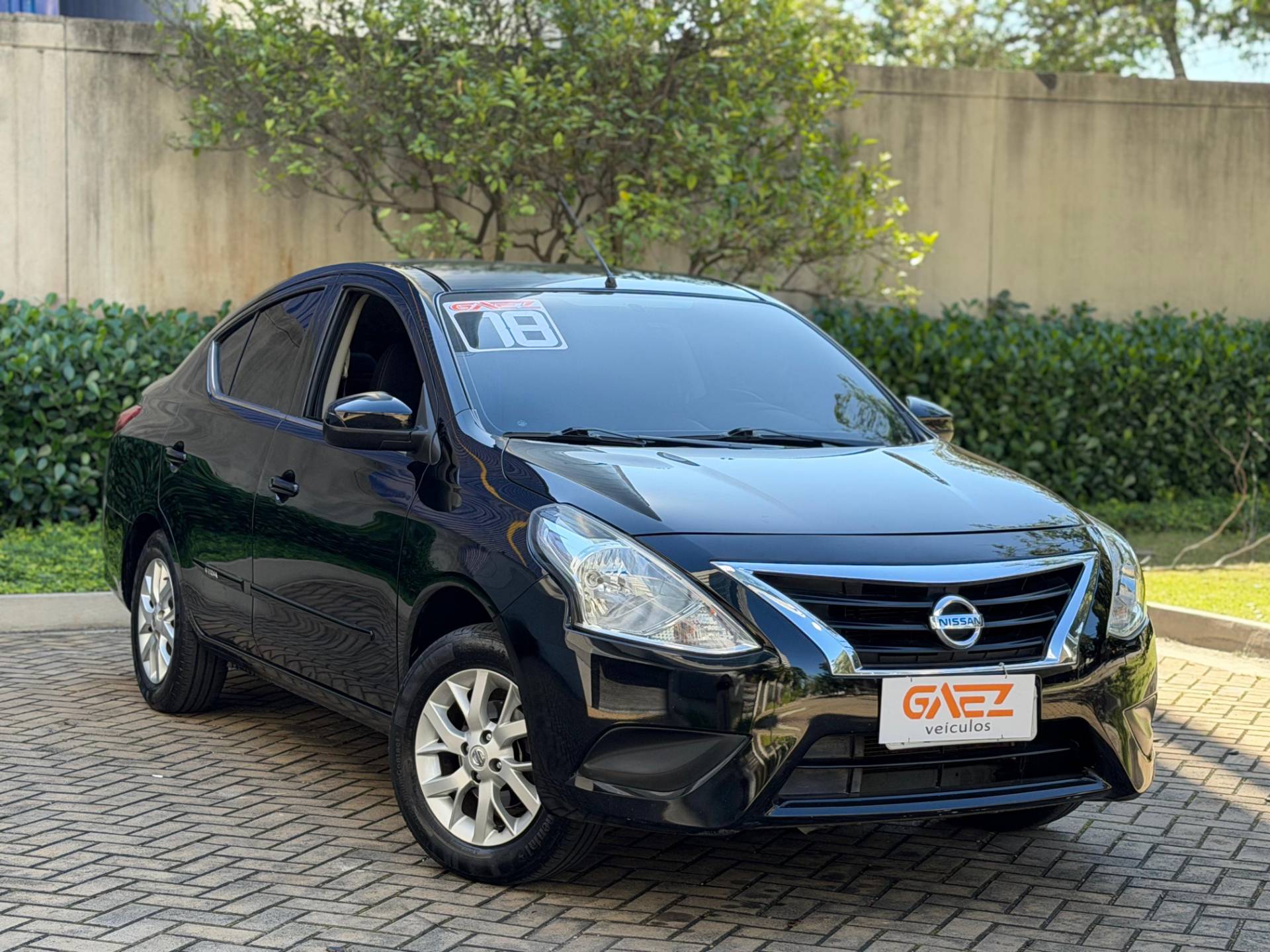 NISSAN VERSA