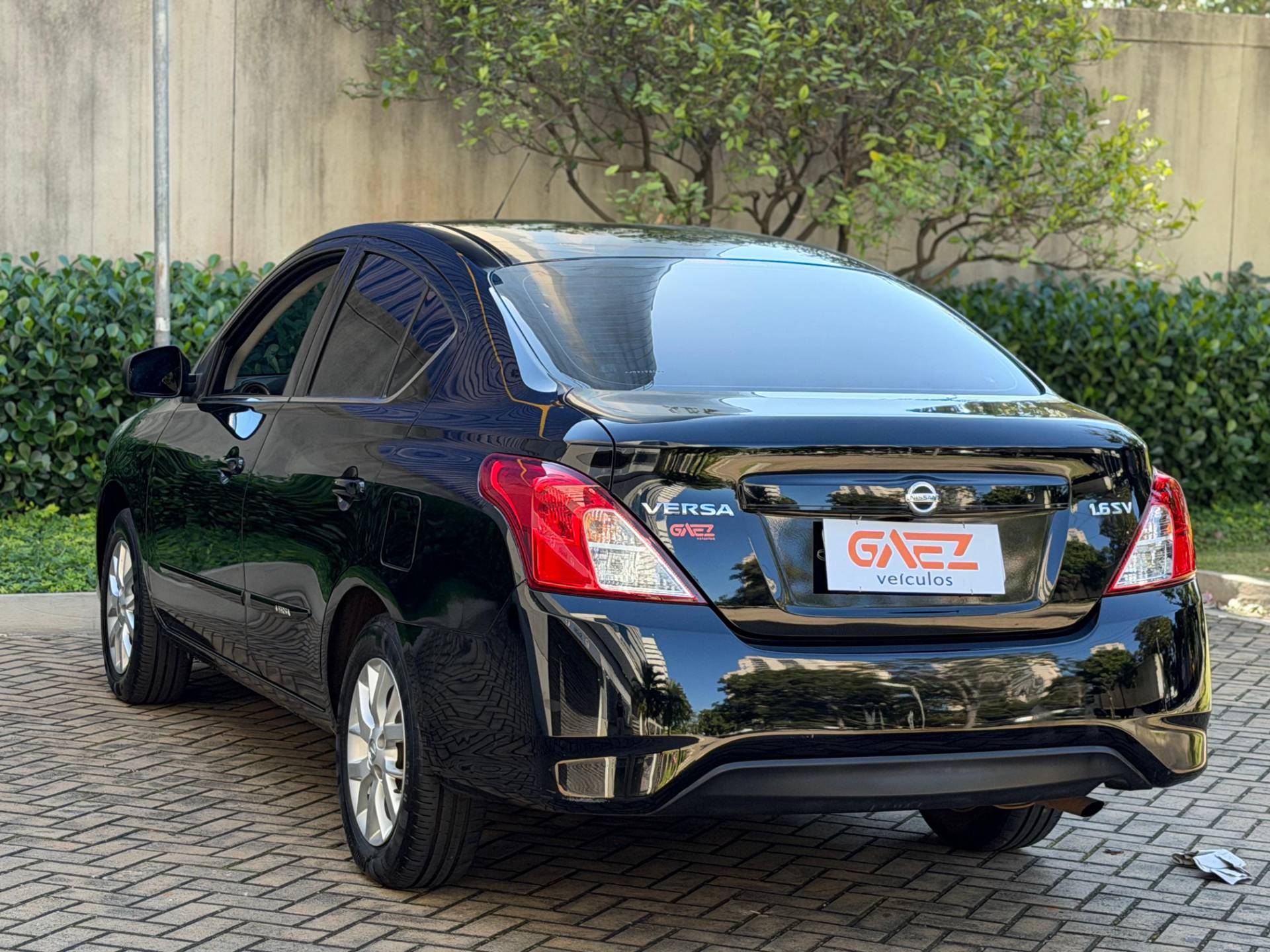 NISSAN VERSA