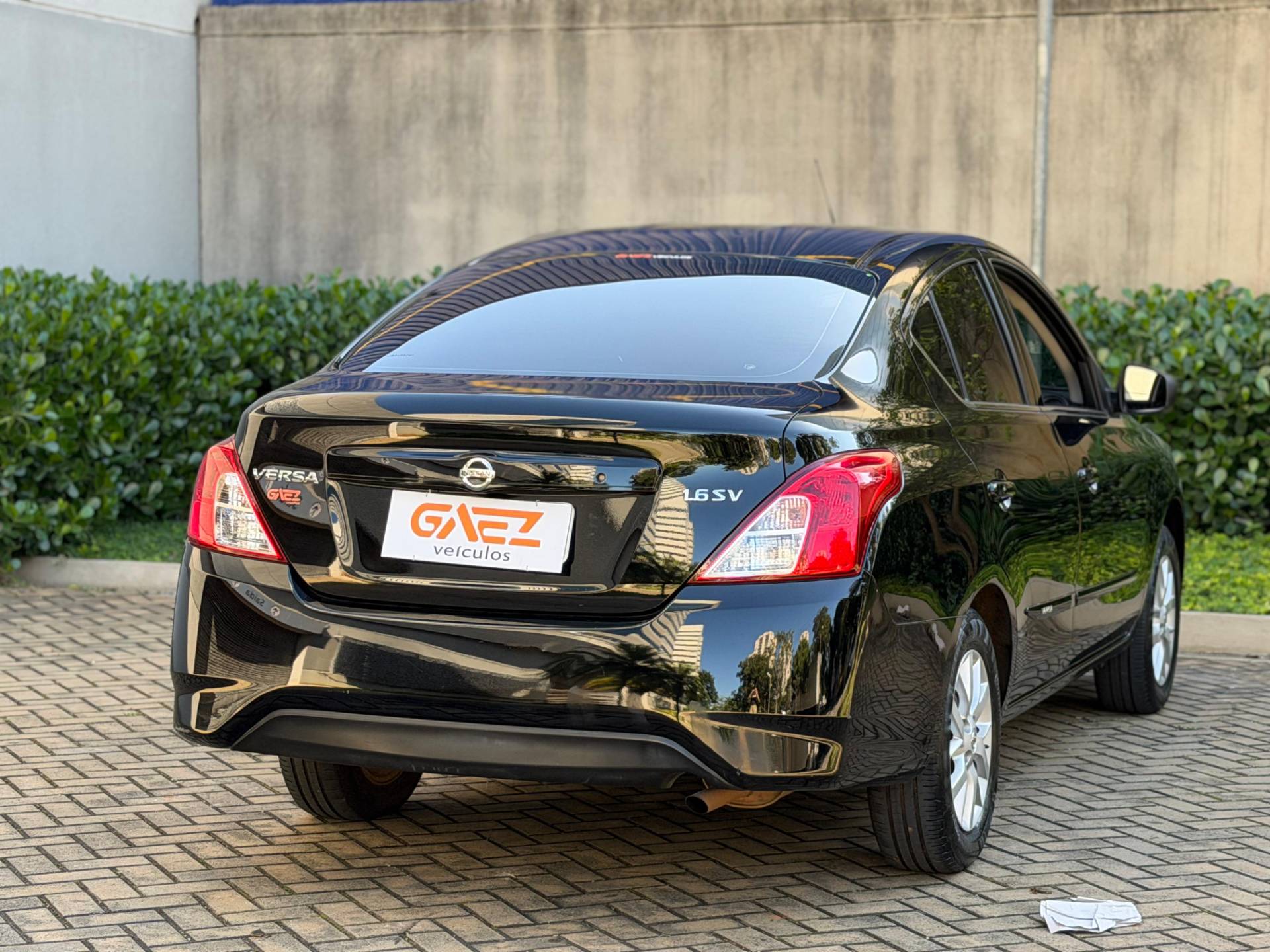 NISSAN VERSA