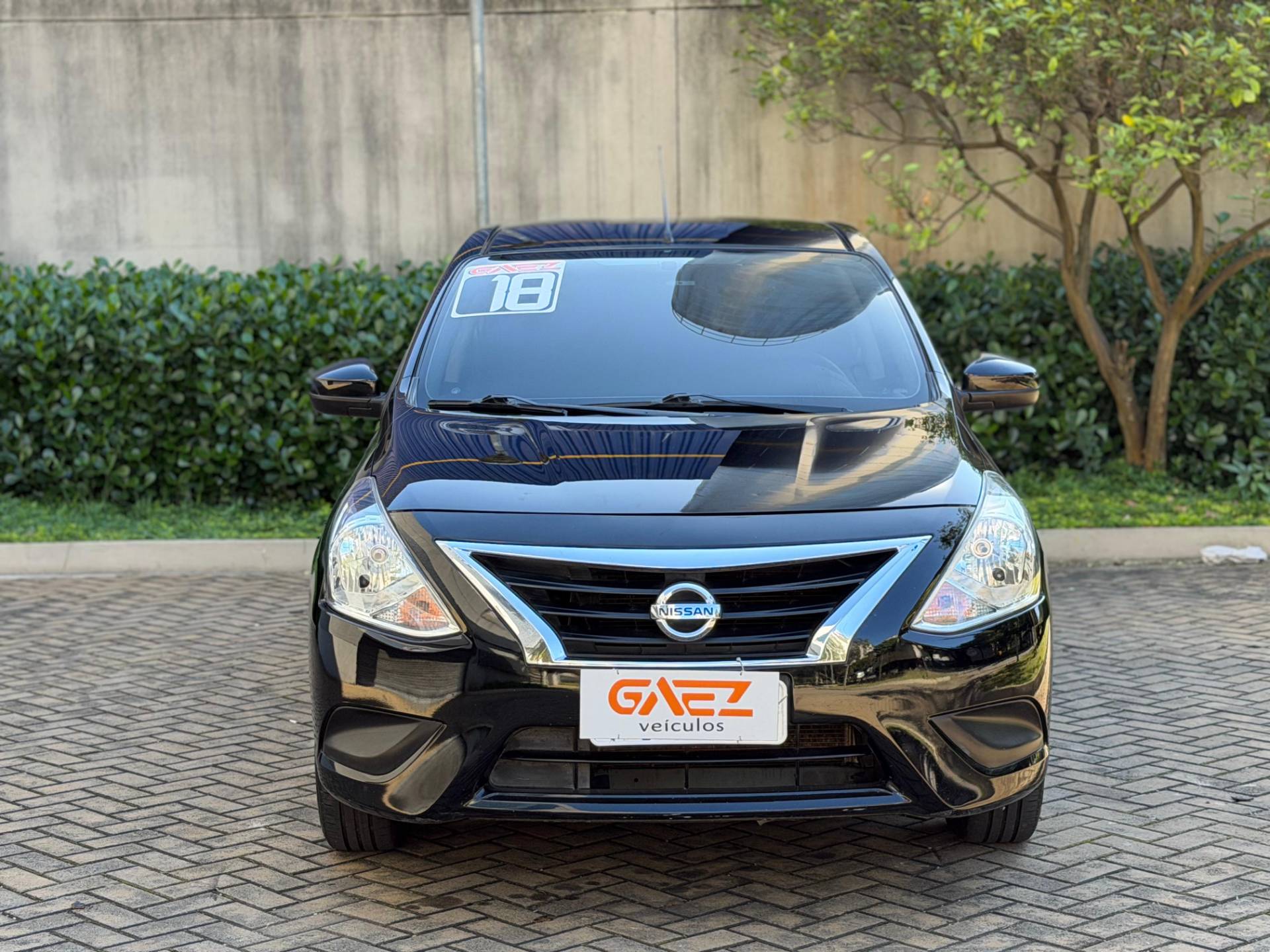 NISSAN VERSA