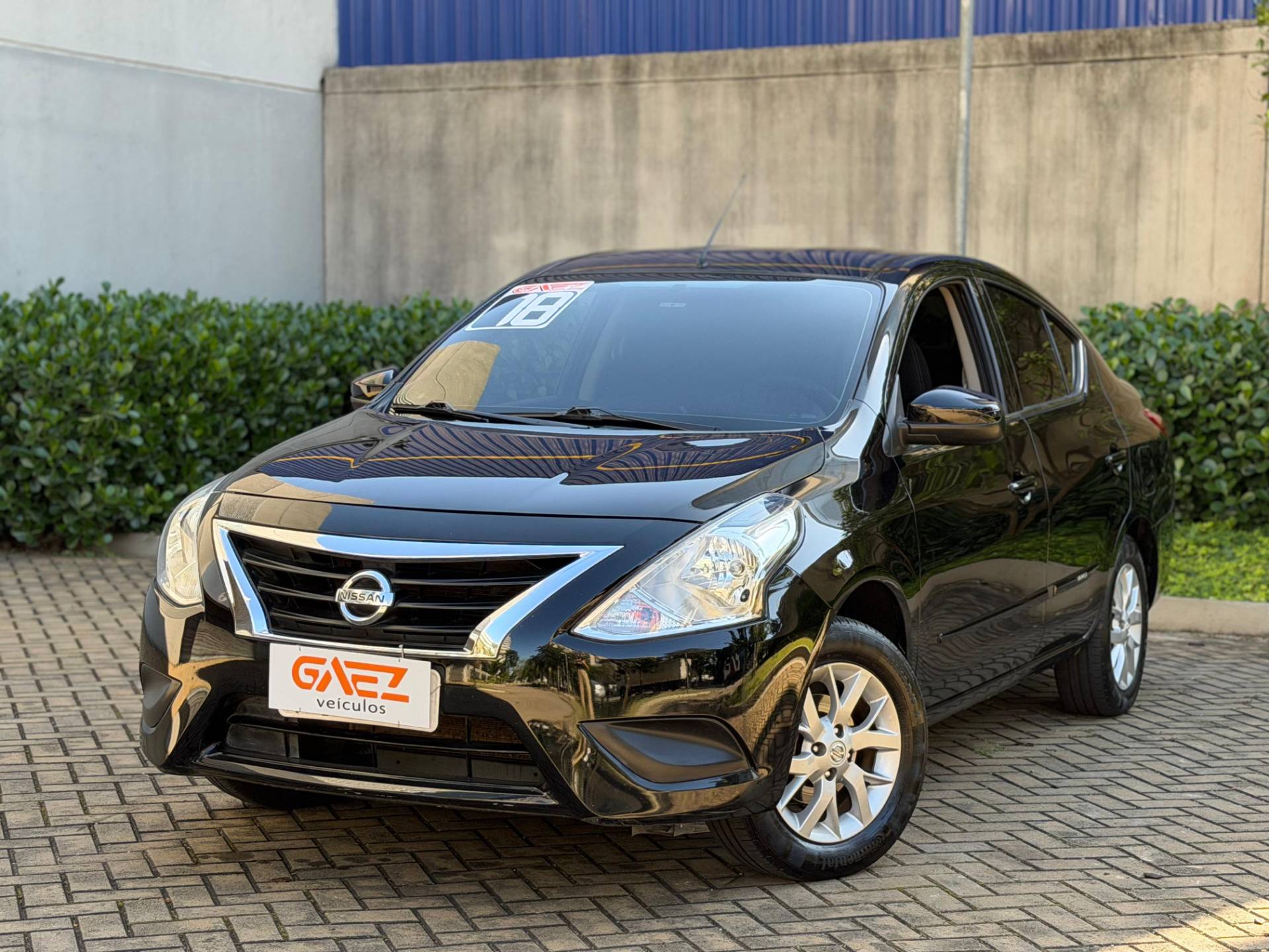 NISSAN VERSA