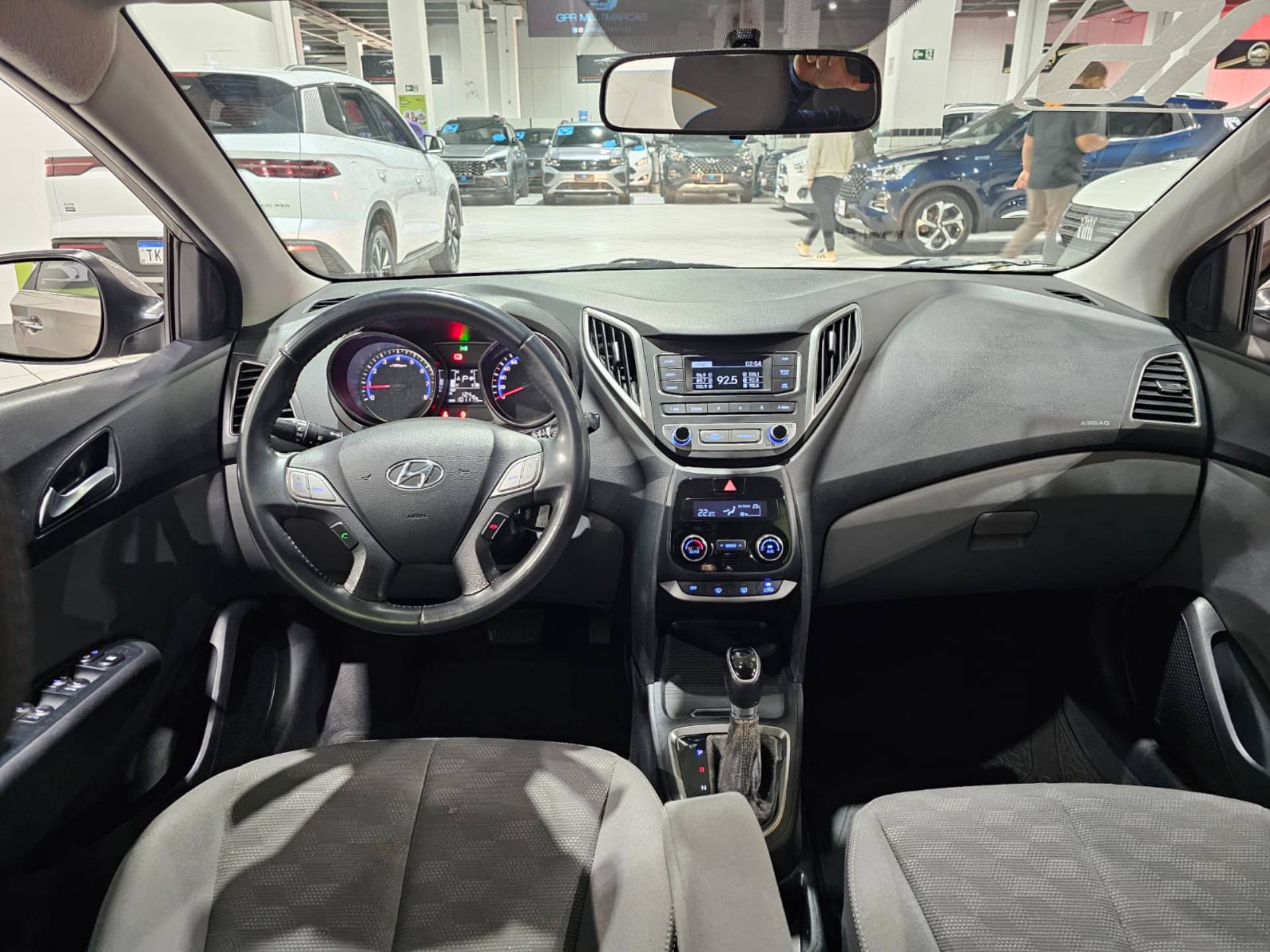 HYUNDAI HB20