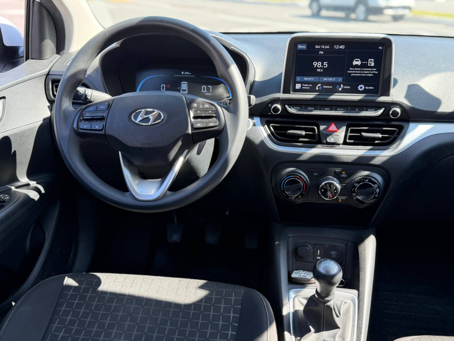 HYUNDAI HB20