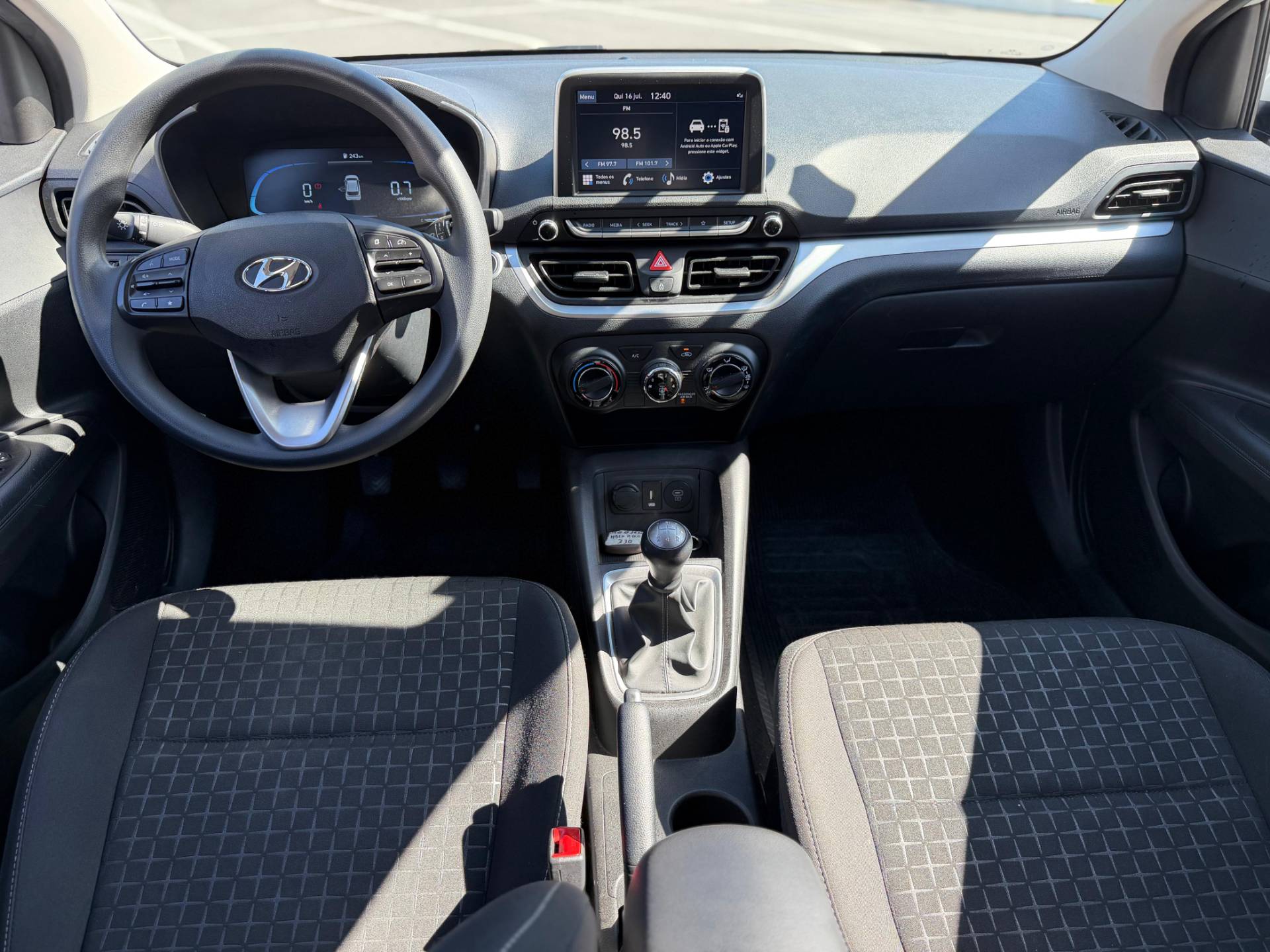 HYUNDAI HB20