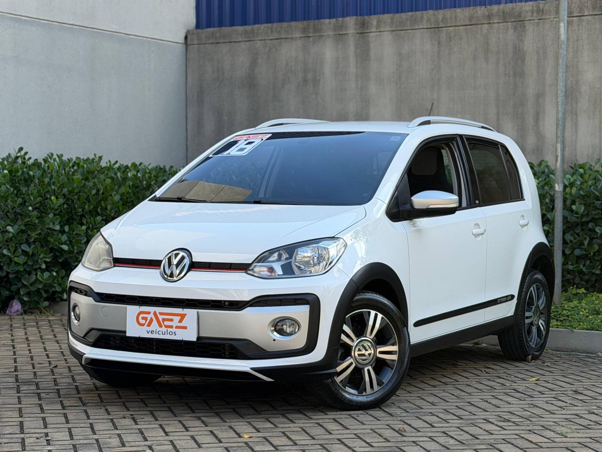 VOLKSWAGEN CROSS UP
