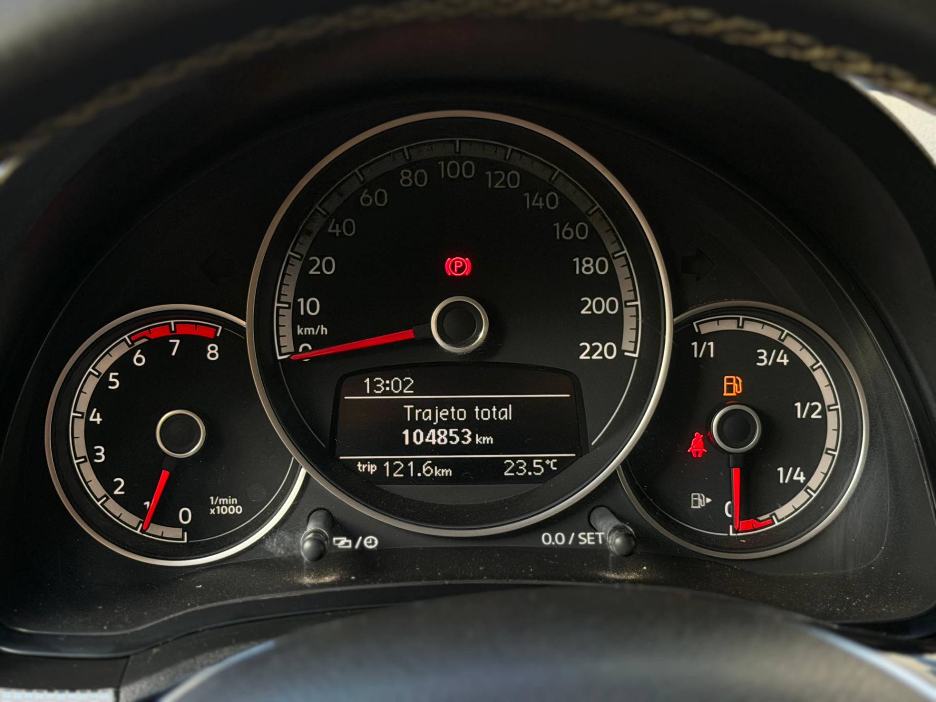 VOLKSWAGEN CROSS UP