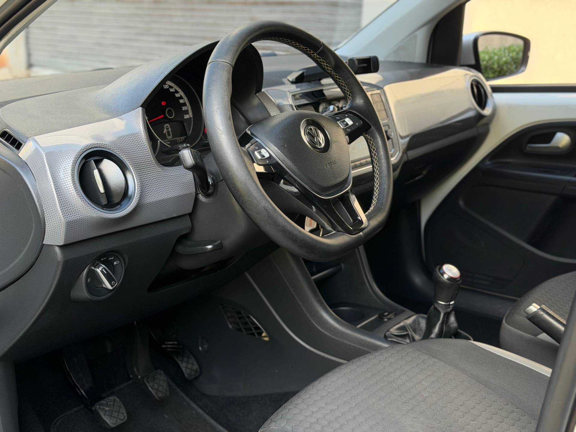 VOLKSWAGEN CROSS UP