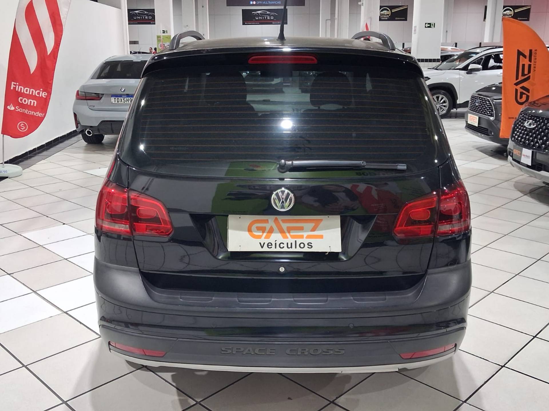 VOLKSWAGEN SPACE CROSS