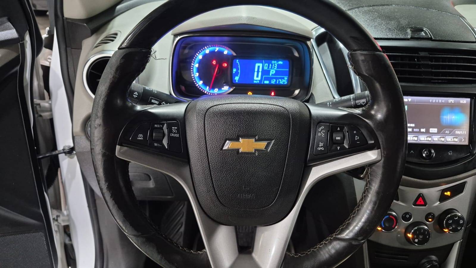 CHEVROLET TRACKER