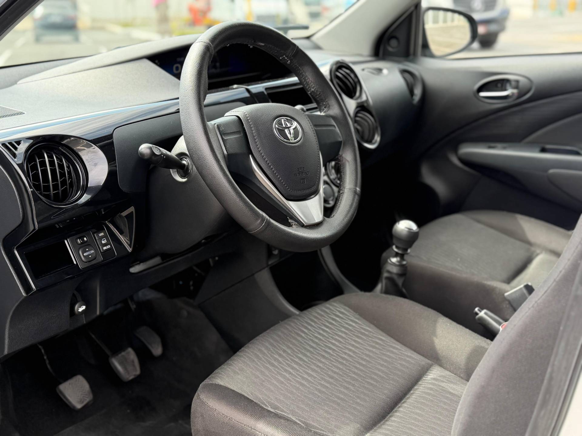 TOYOTA ETIOS