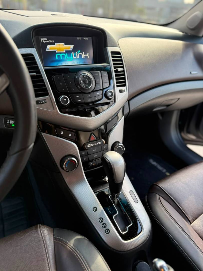 CHEVROLET CRUZE