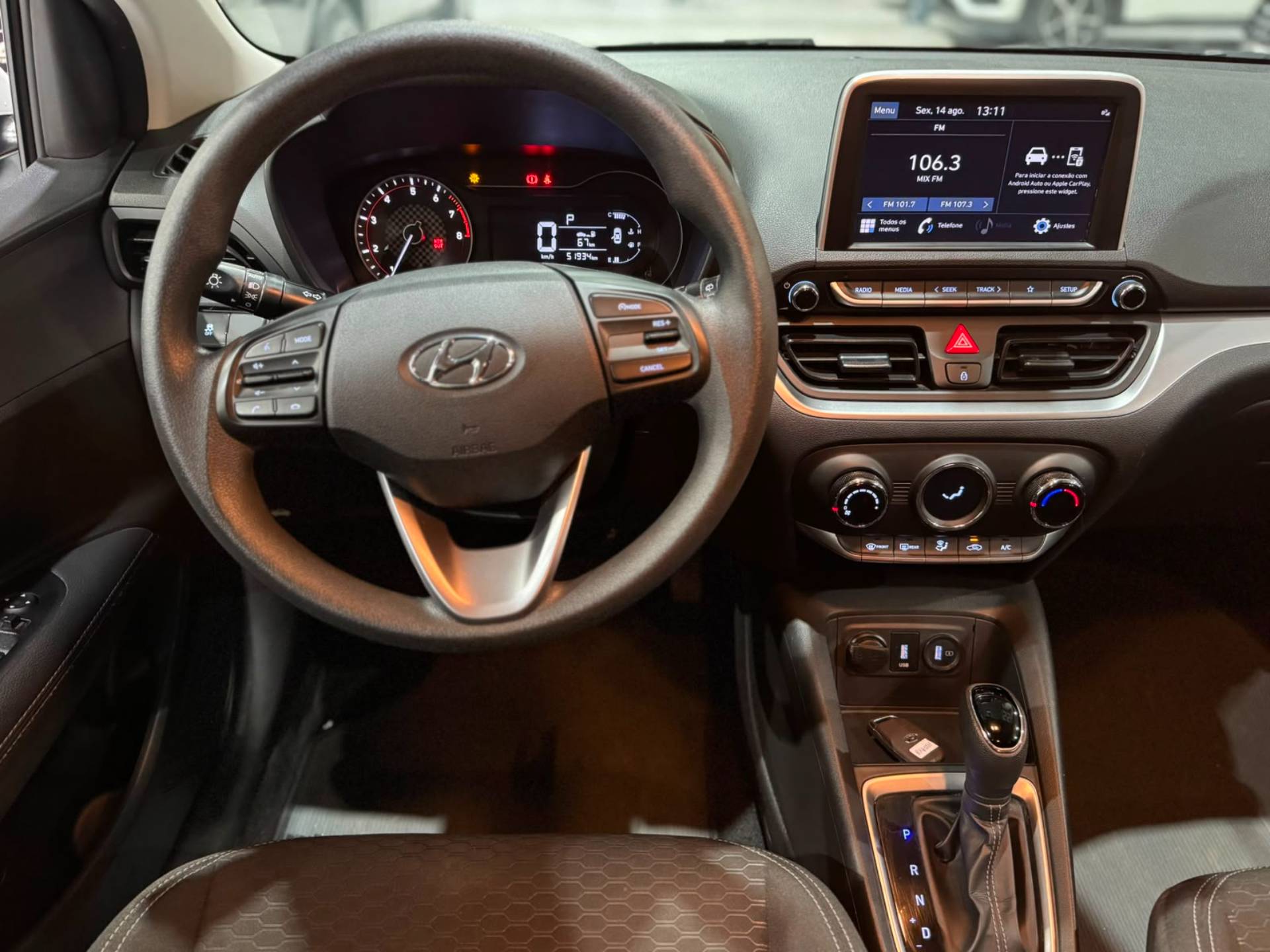 HYUNDAI HB20
