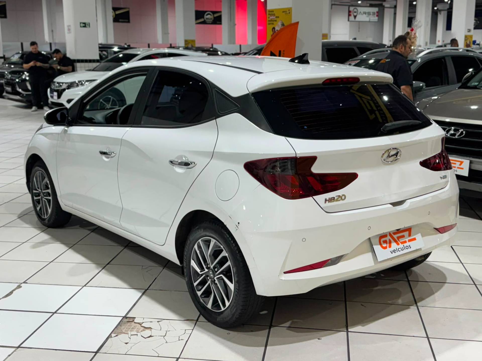 HYUNDAI HB20