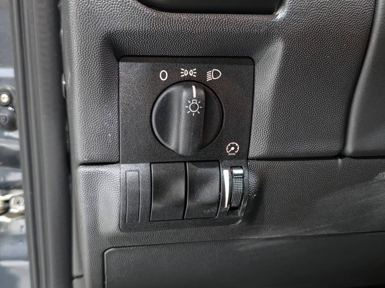 CHEVROLET CORSA