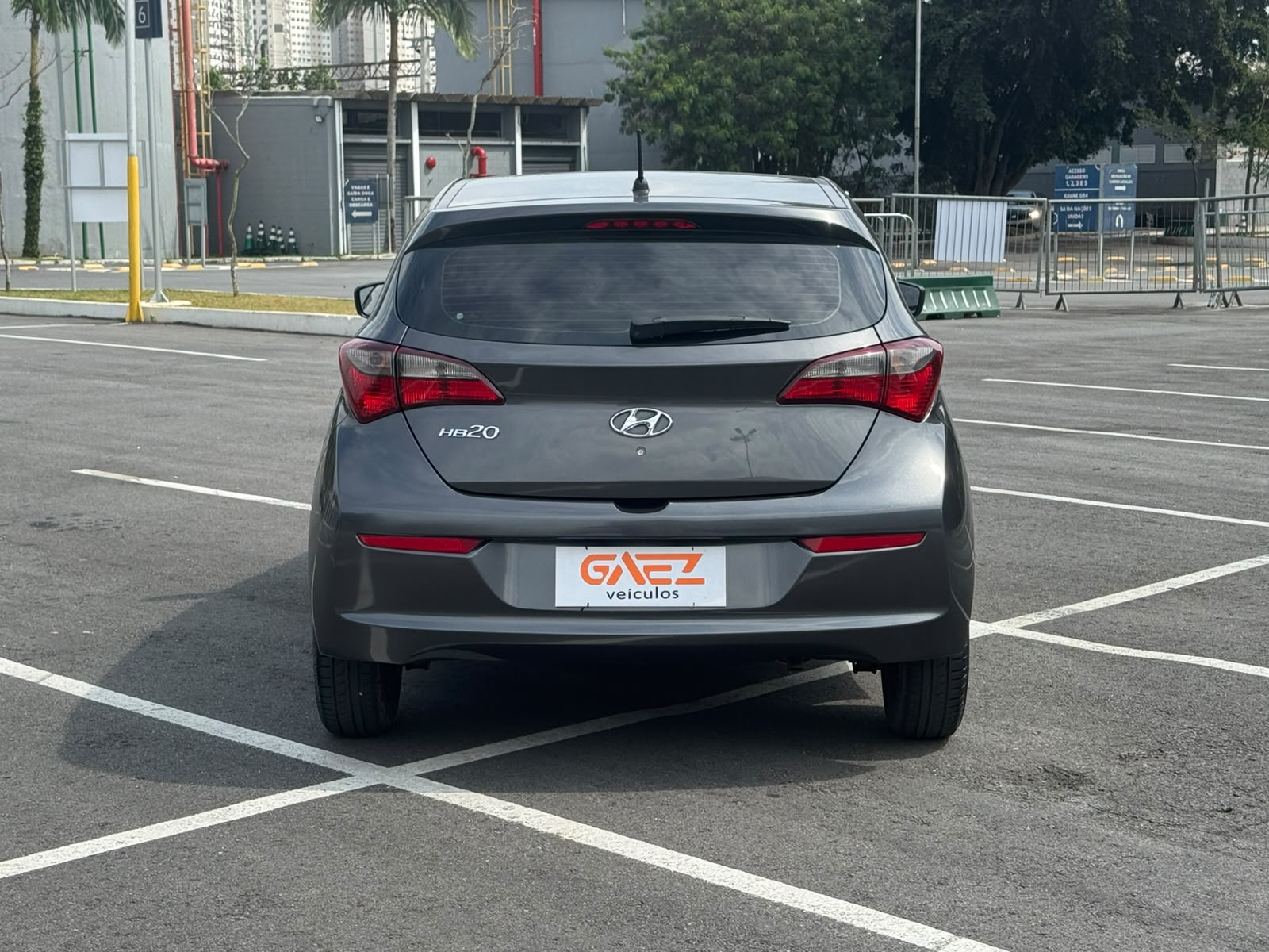 HYUNDAI HB20
