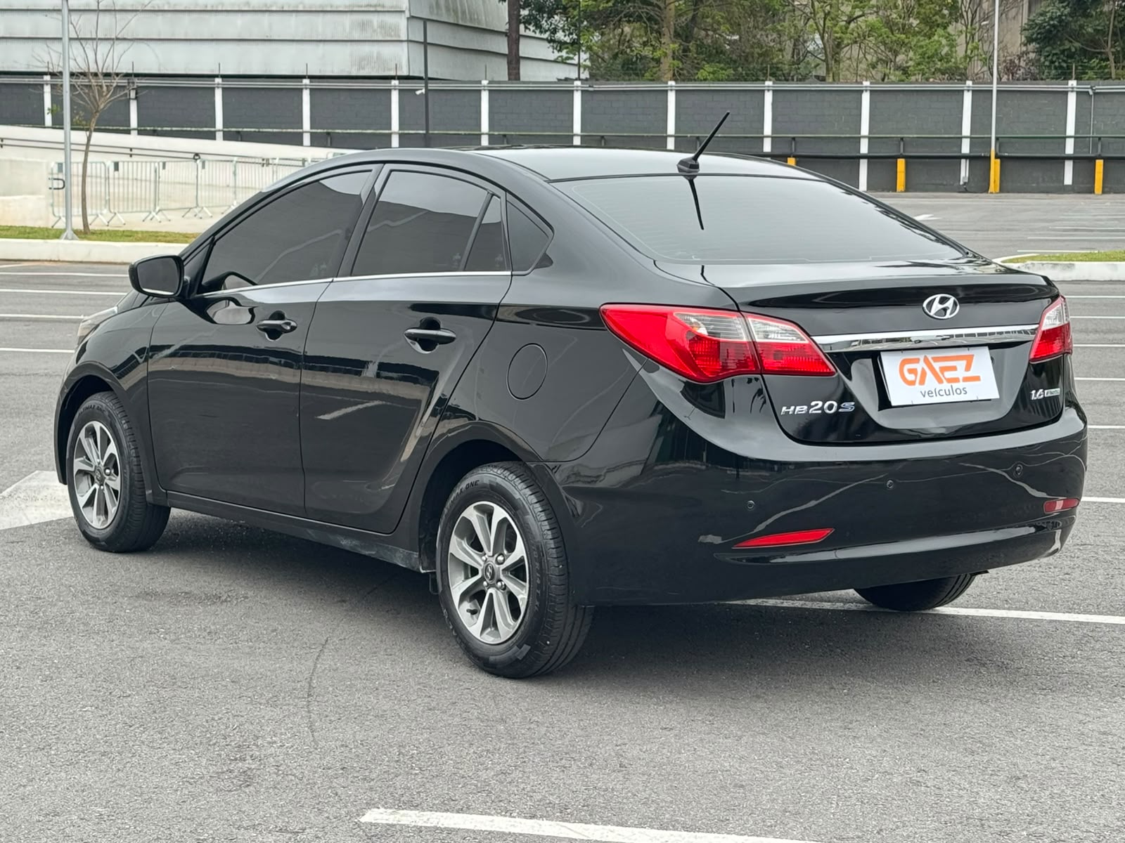 HYUNDAI HB20S