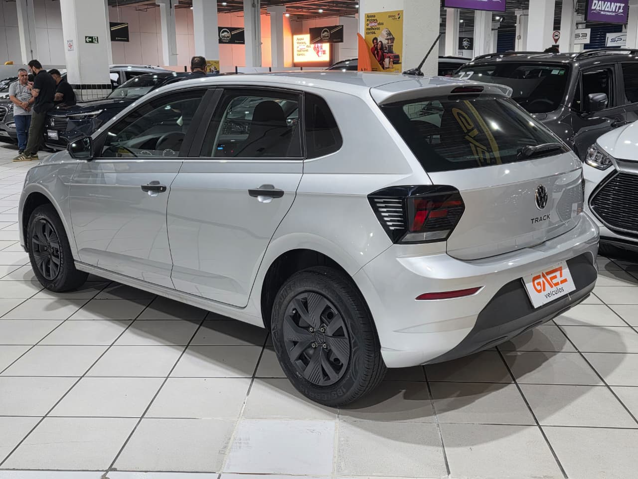 VOLKSWAGEN POLO