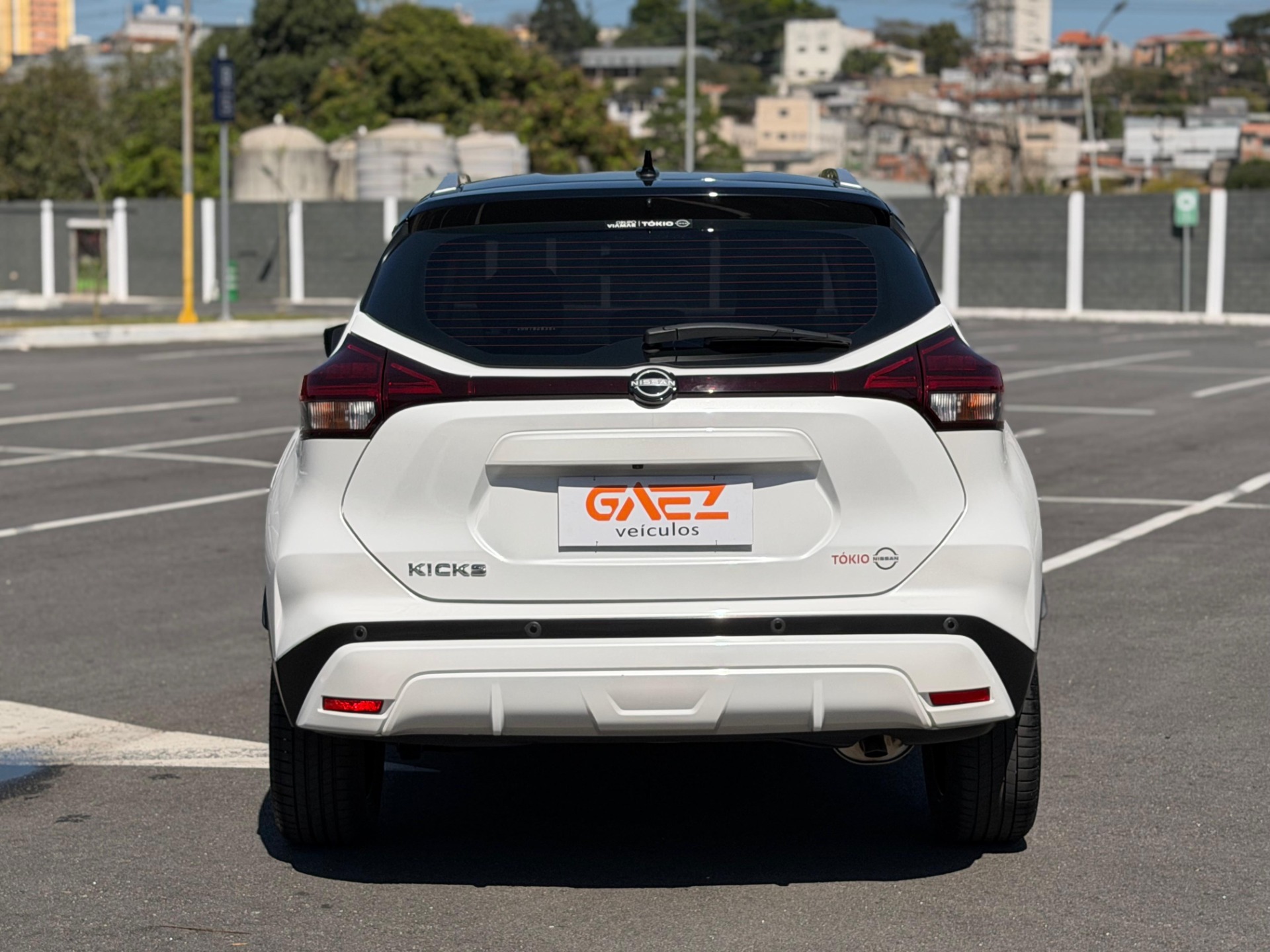 NISSAN KICKS