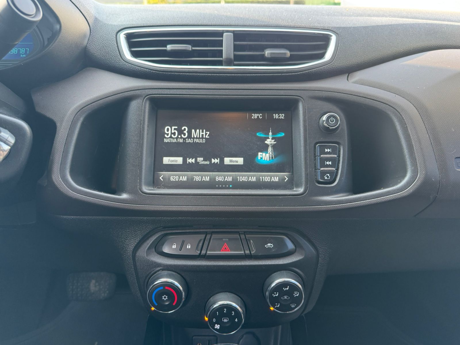 CHEVROLET PRISMA