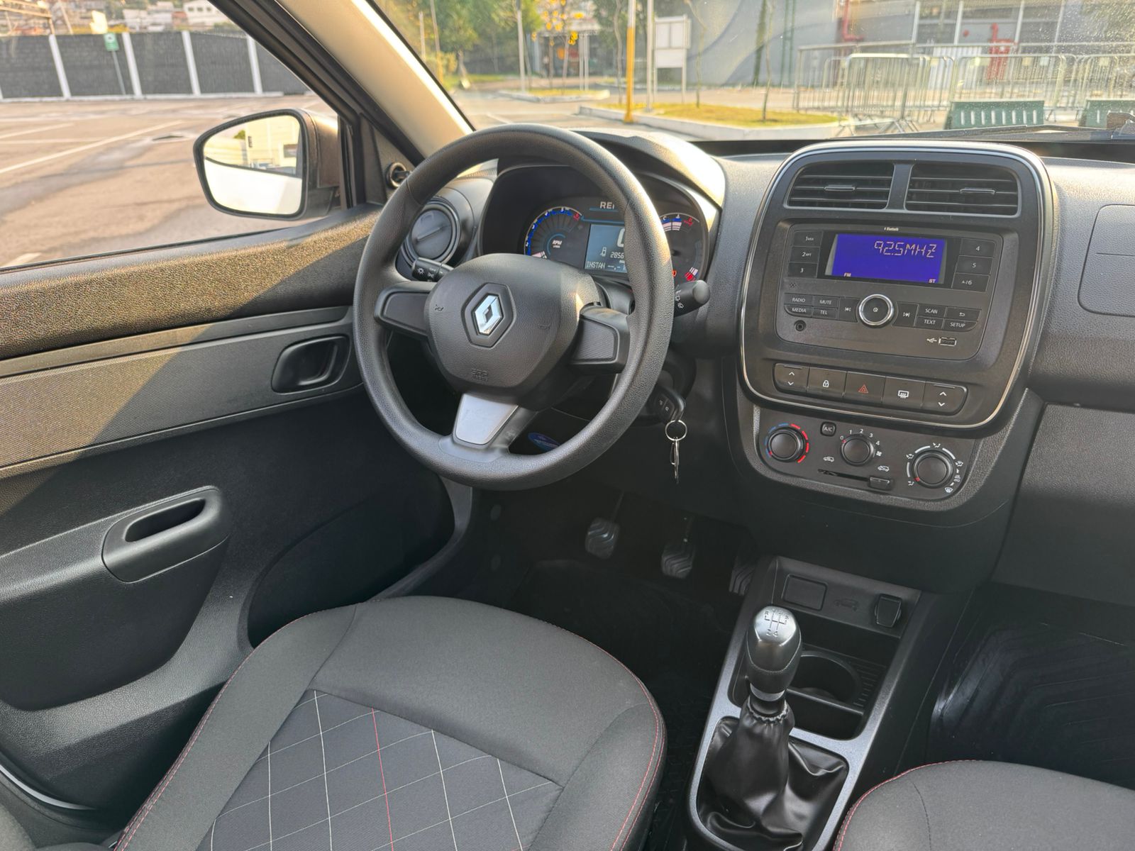 RENAULT KWID