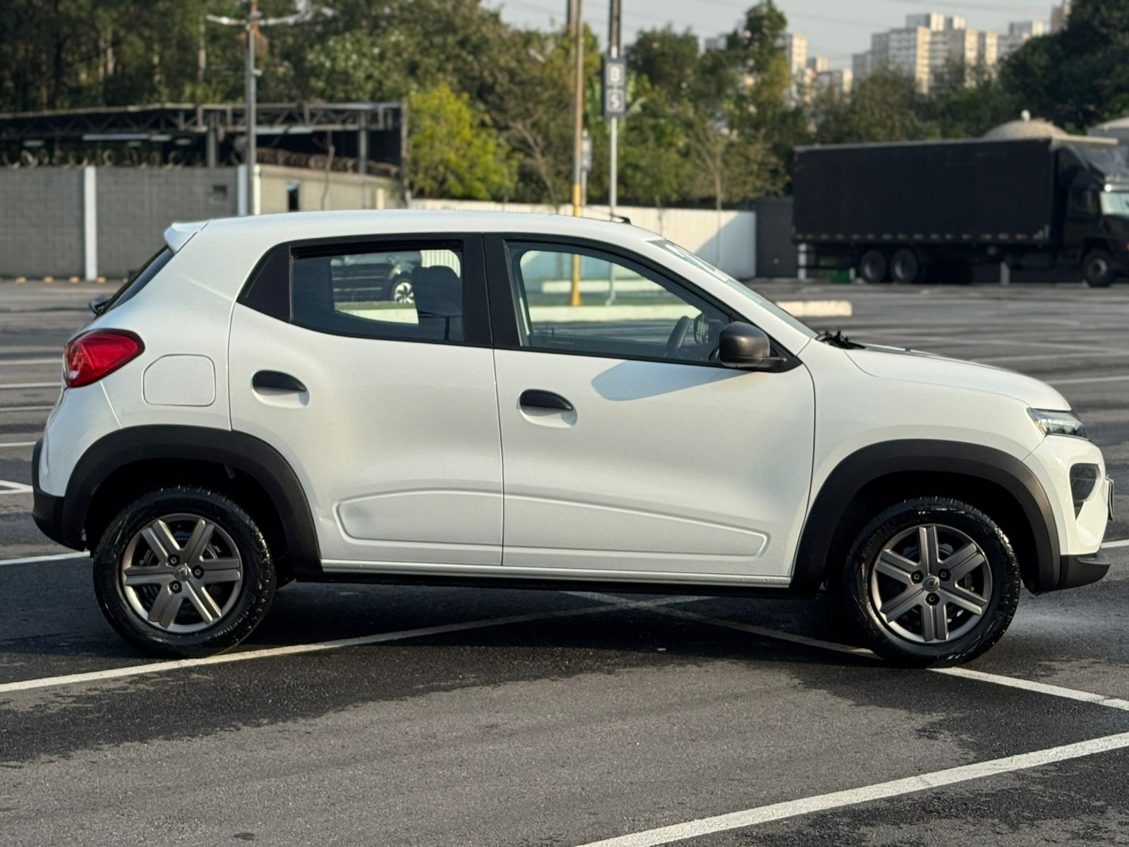 RENAULT KWID