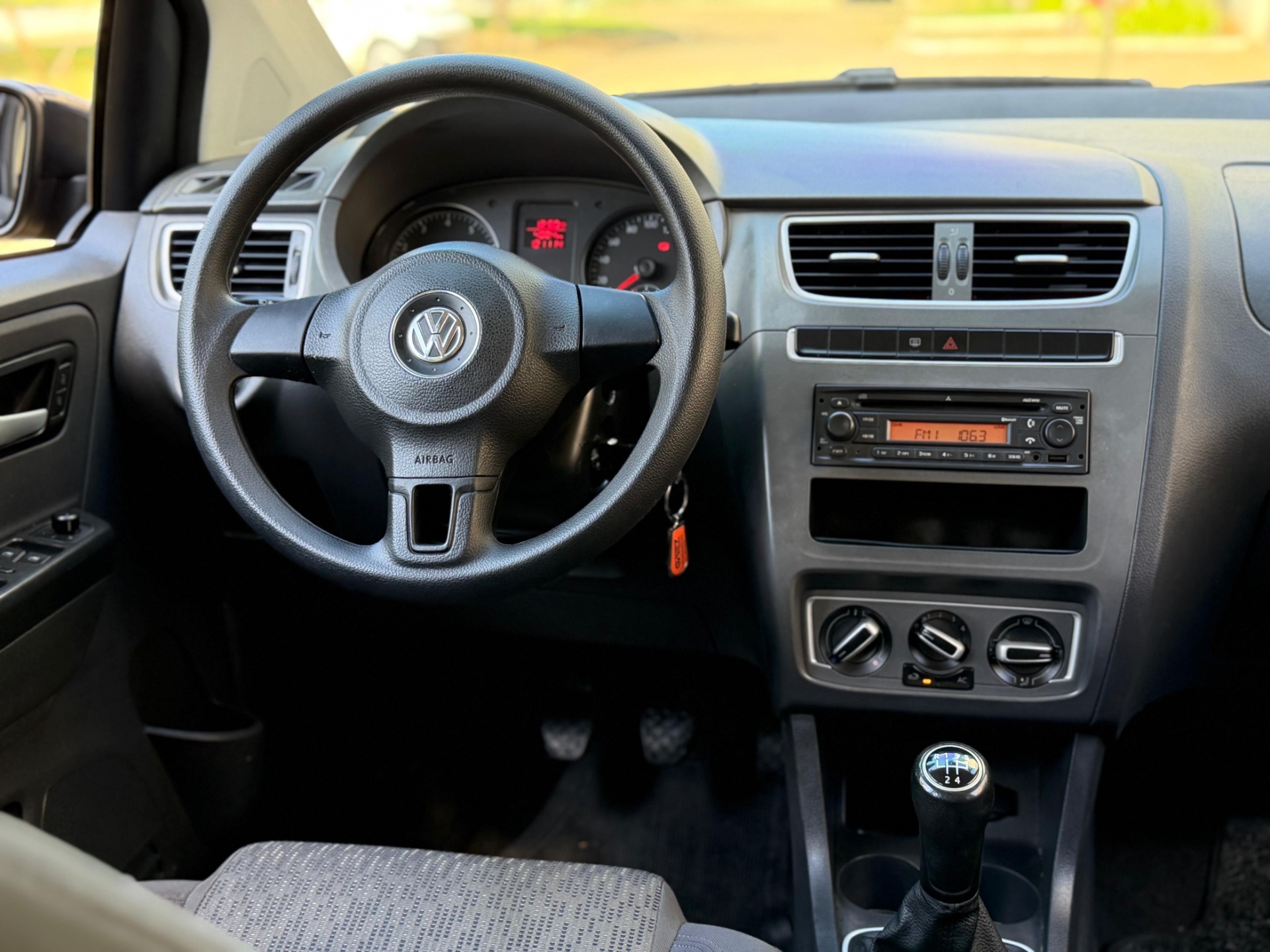 VOLKSWAGEN FOX