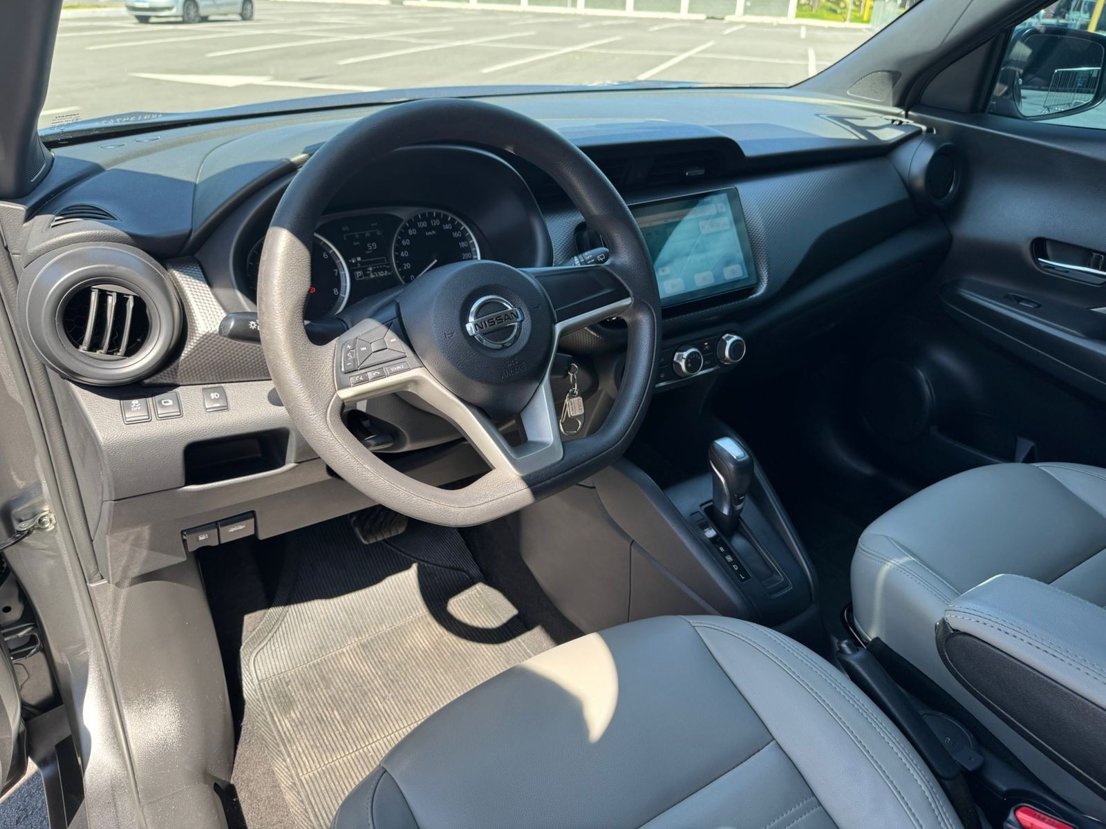 NISSAN KICKS