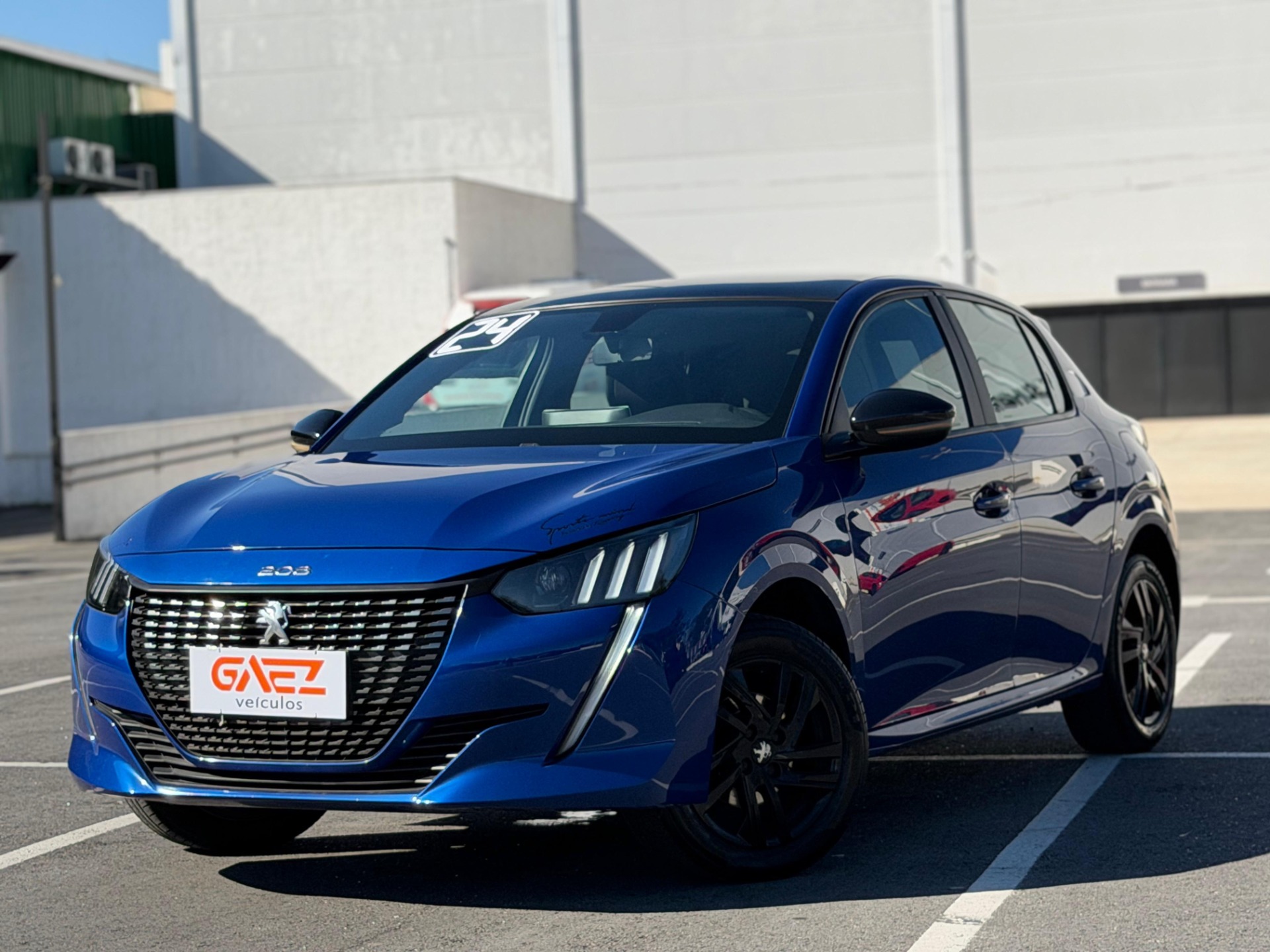 PEUGEOT 208