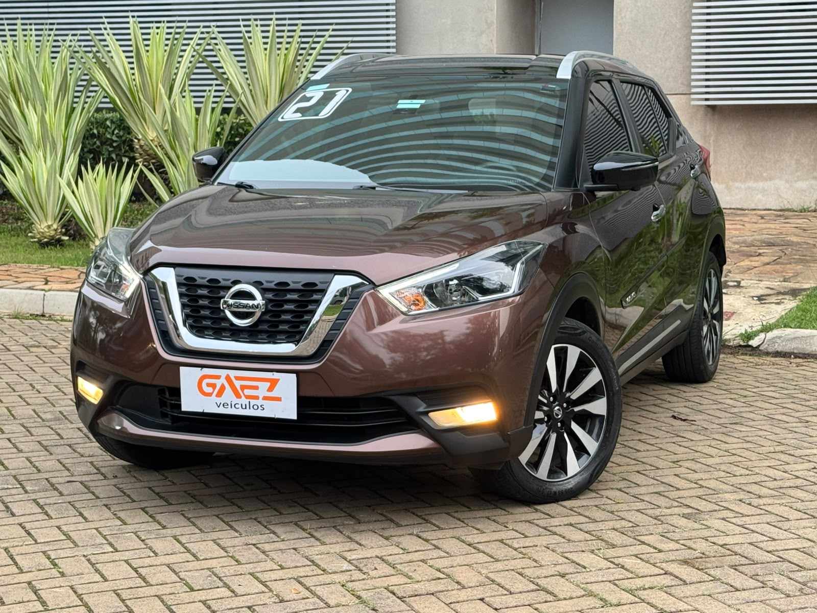 NISSAN KICKS