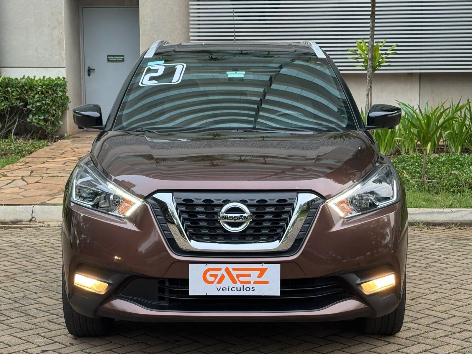 NISSAN KICKS