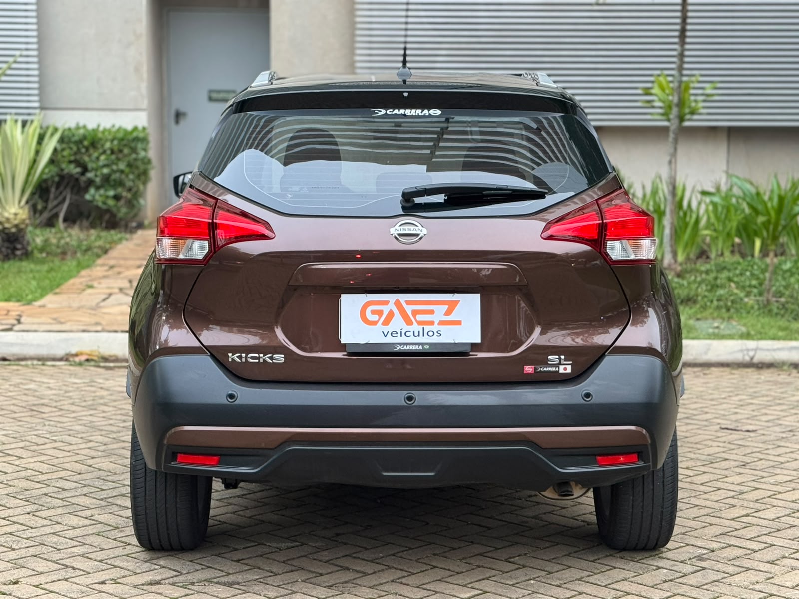NISSAN KICKS
