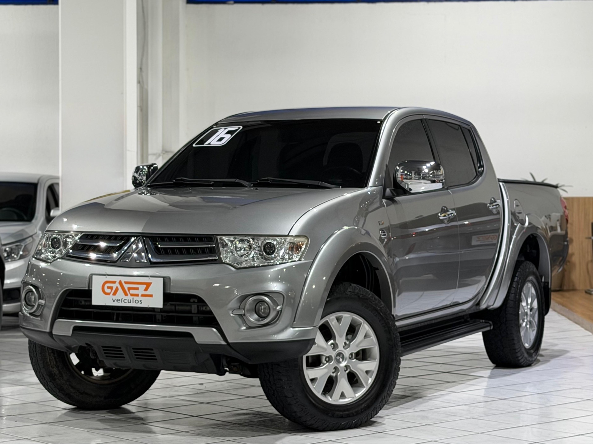 MITSUBISHI L200 TRITON