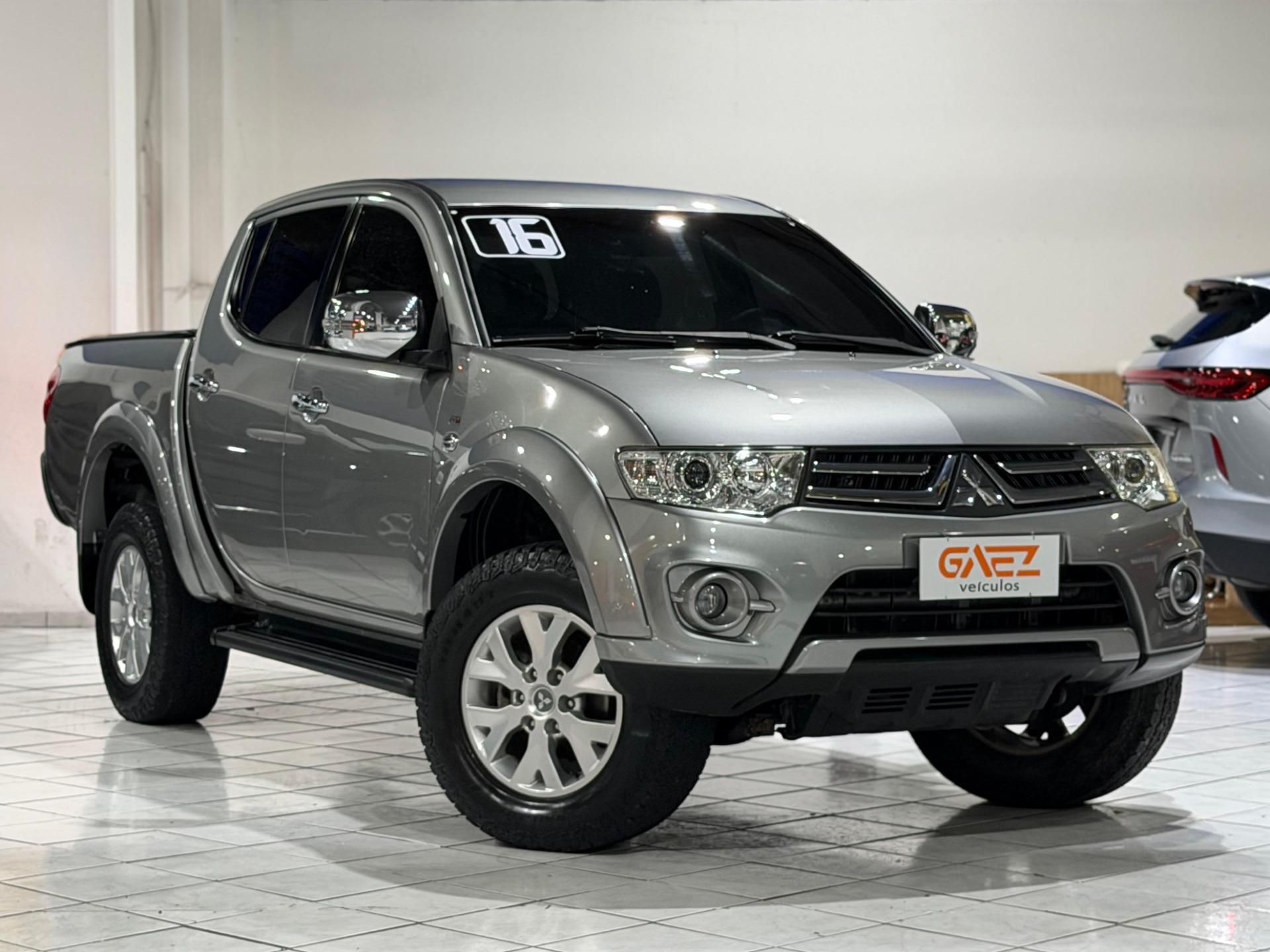 MITSUBISHI L200 TRITON