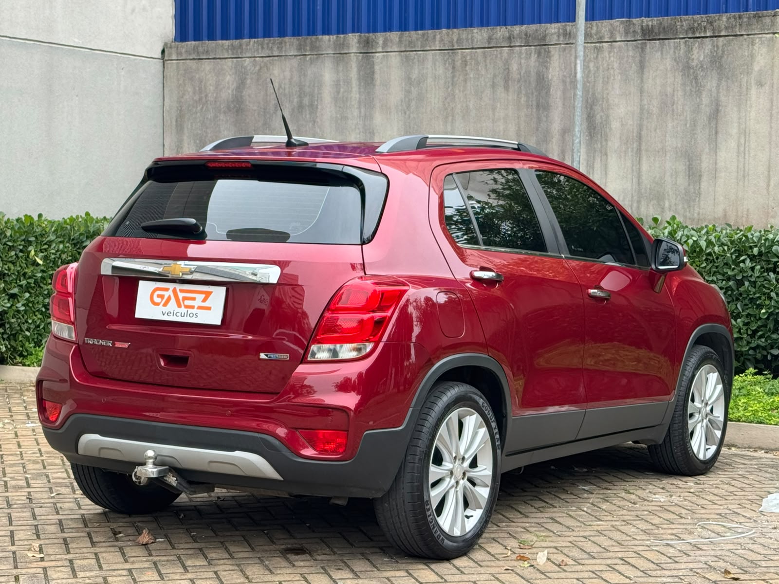 CHEVROLET TRACKER