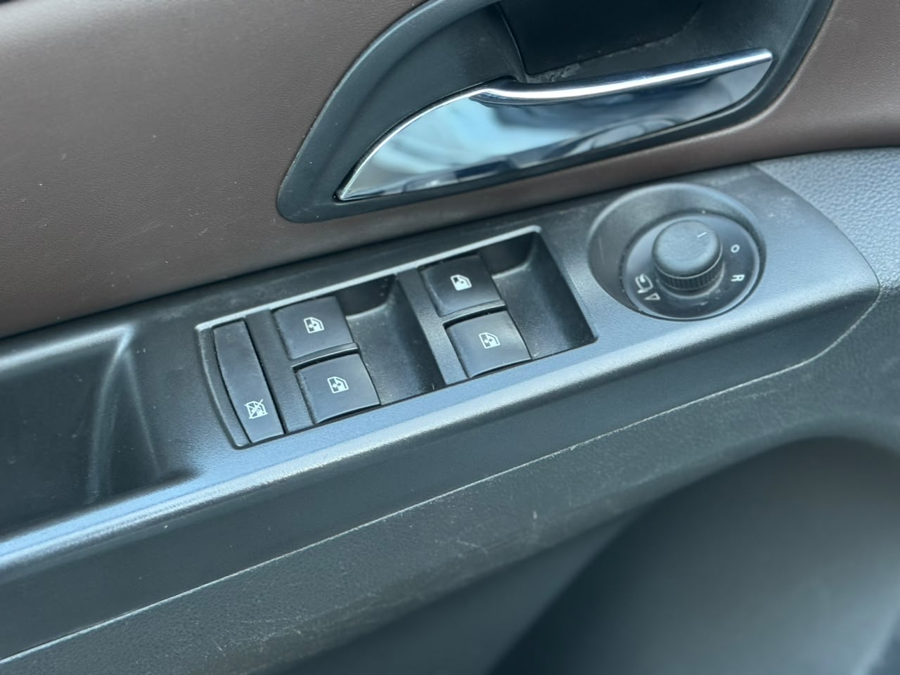 CHEVROLET CRUZE