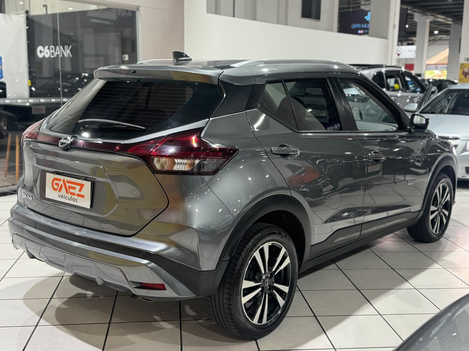 NISSAN KICKS