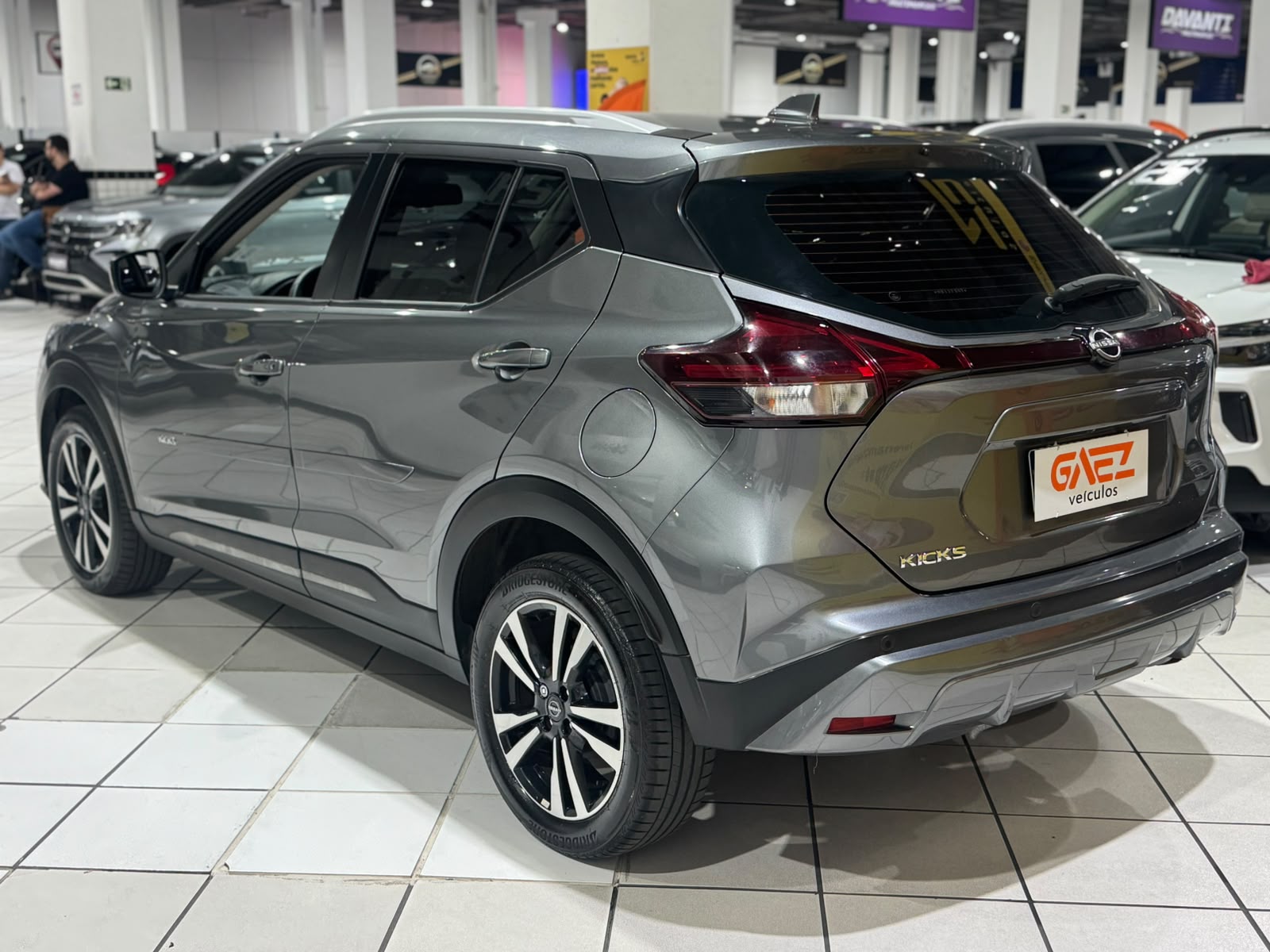 NISSAN KICKS