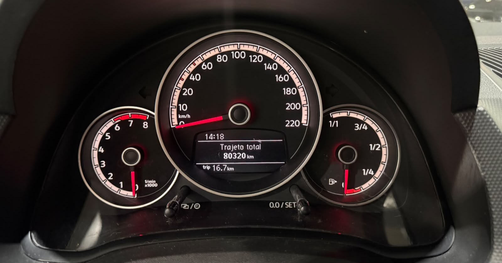 VOLKSWAGEN UP