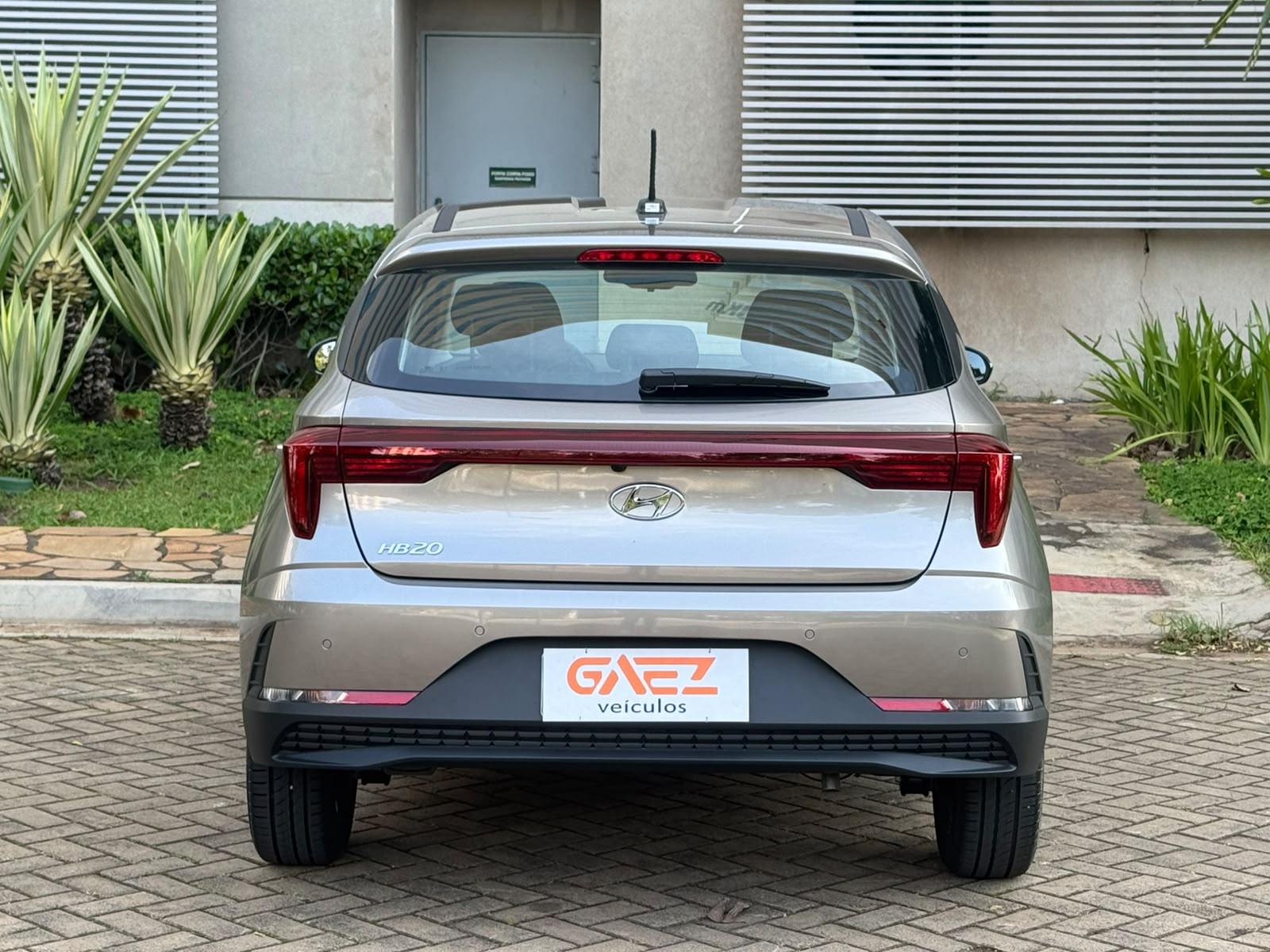 HYUNDAI HB20
