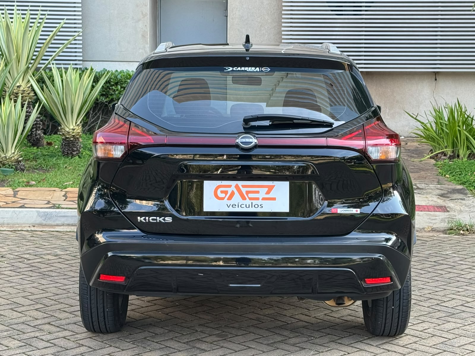 NISSAN KICKS
