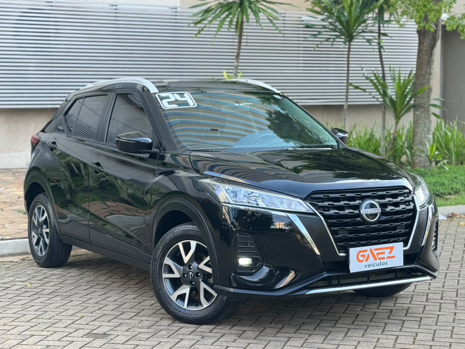 NISSAN KICKS
