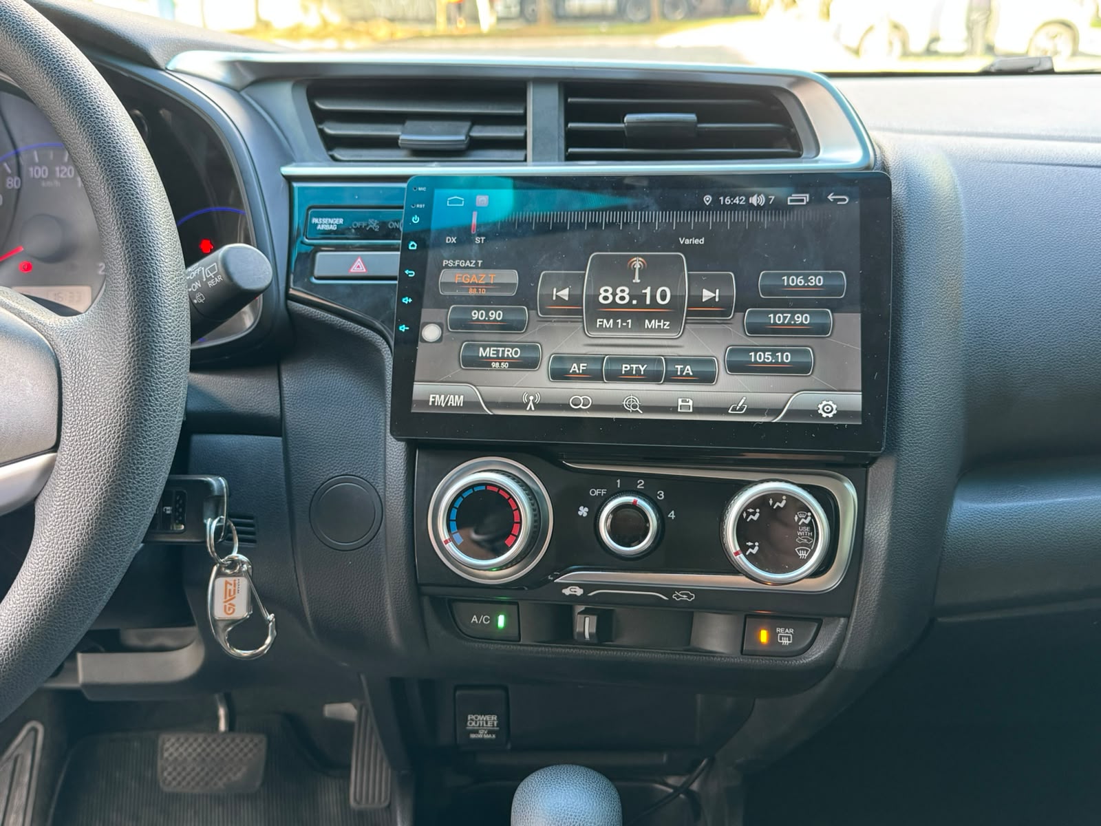 HONDA FIT